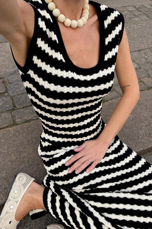 Robe Longue Maille Ajustée | Col Rond Fente Latérale | Motif Rayé