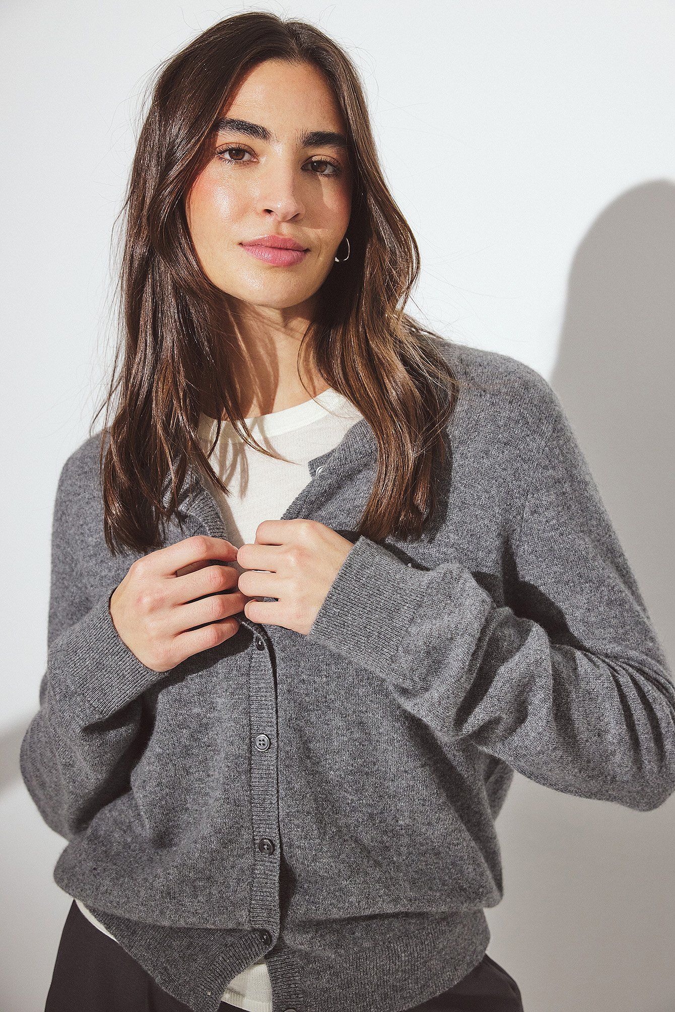 Cardigan Classique en Laine Douce pour Femme | Polyvalence Intemporelle & Confort Léger