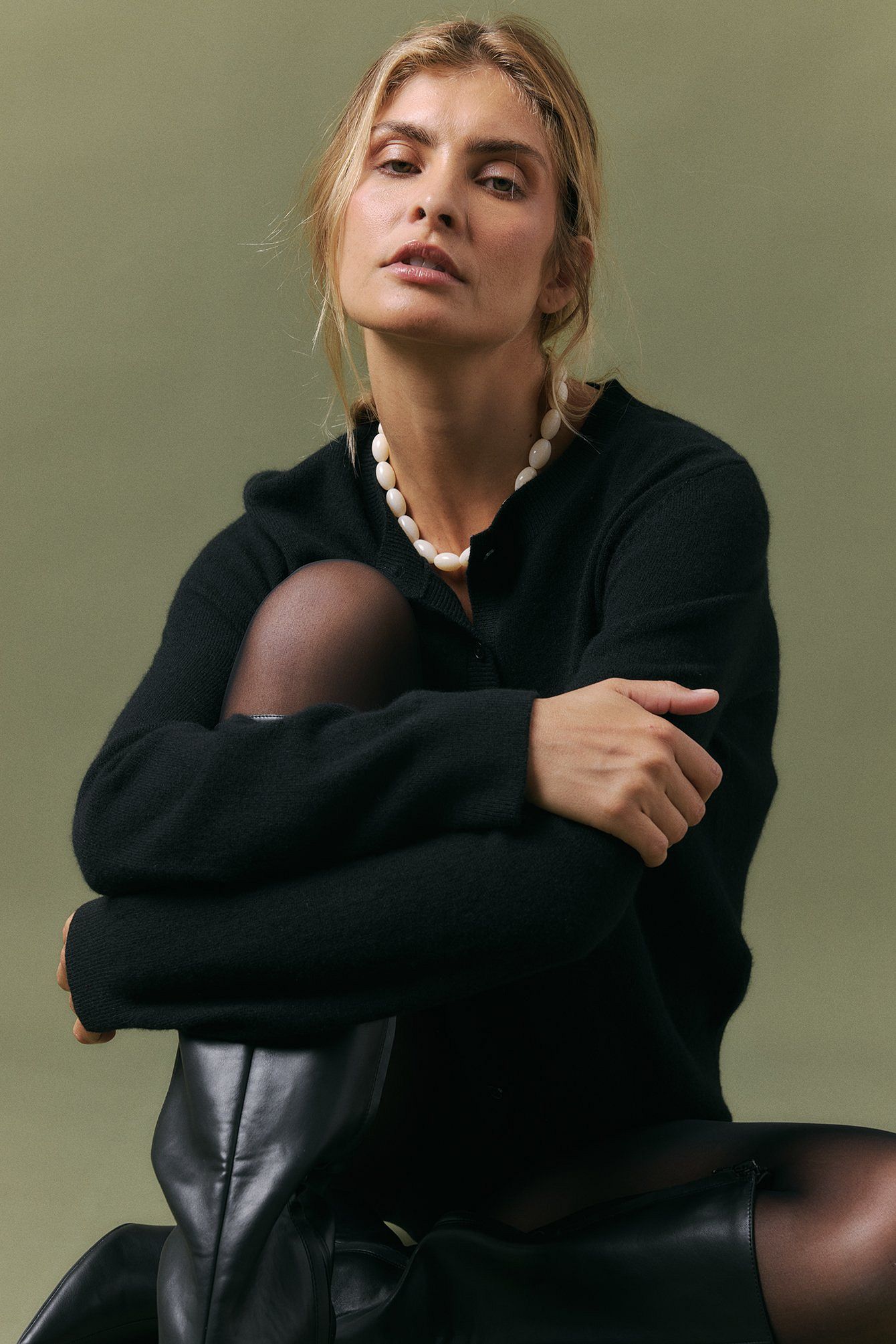 Cardigan Classique en Laine Douce pour Femme | Polyvalence Intemporelle & Confort Léger