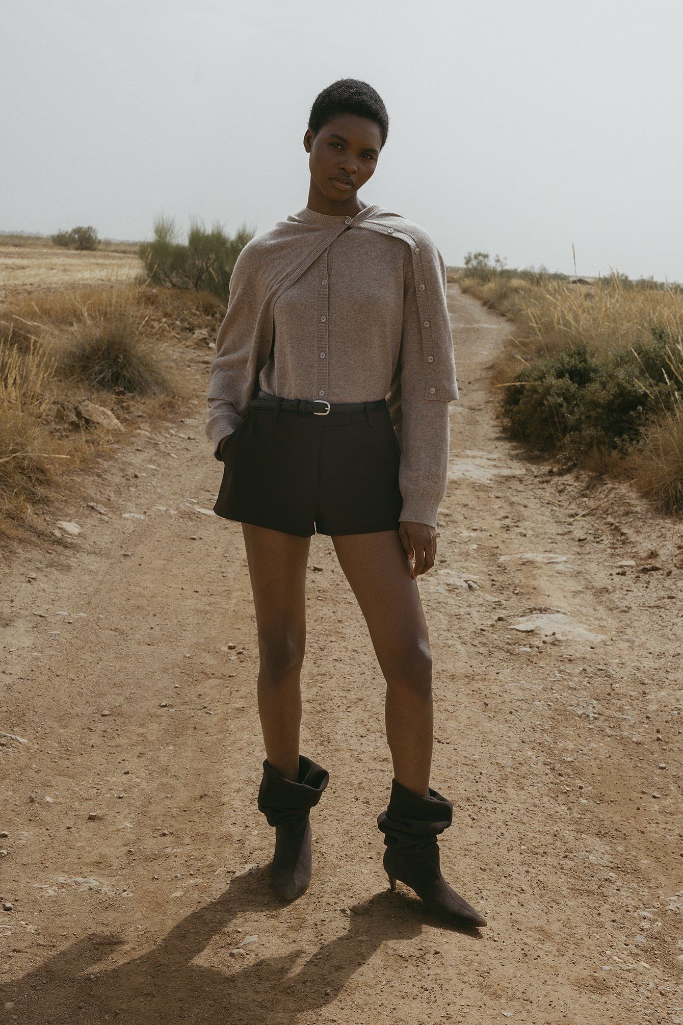 Cardigan Classique en Laine Douce pour Femme | Polyvalence Intemporelle & Confort Léger