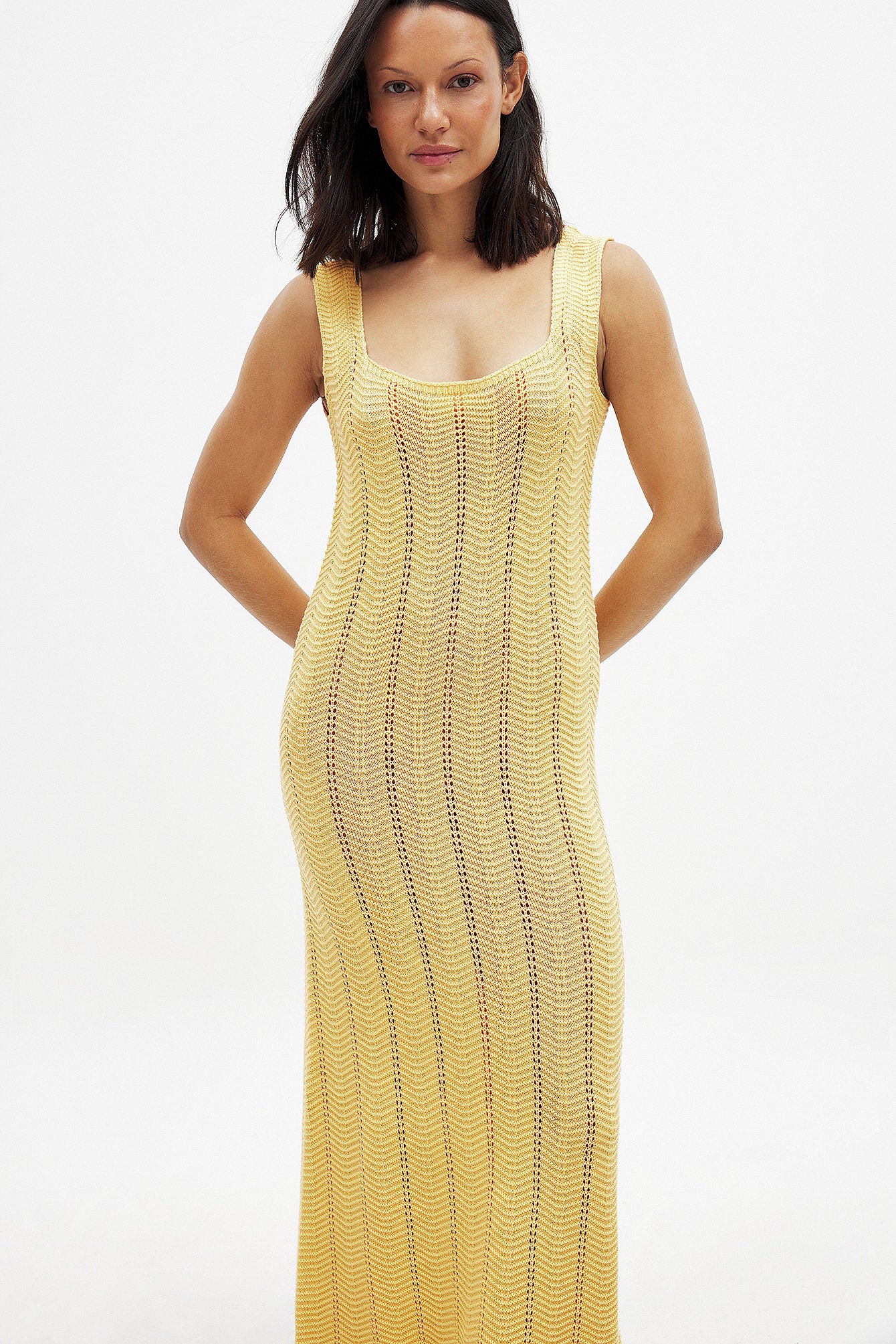 Robe Midi Femme Maille Fine | Coupe Fluide, Col Rond | Style Confort Moderne