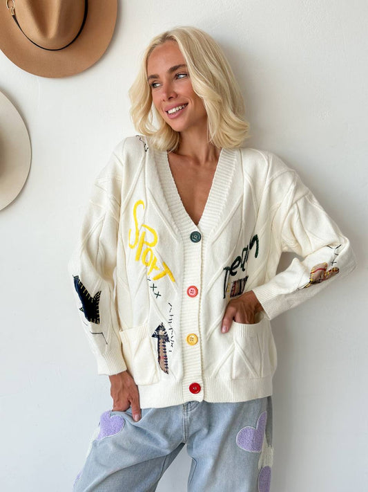 Cardigan Oversize | Brodé et Original | Idéal pour un look casual créatif et confortable