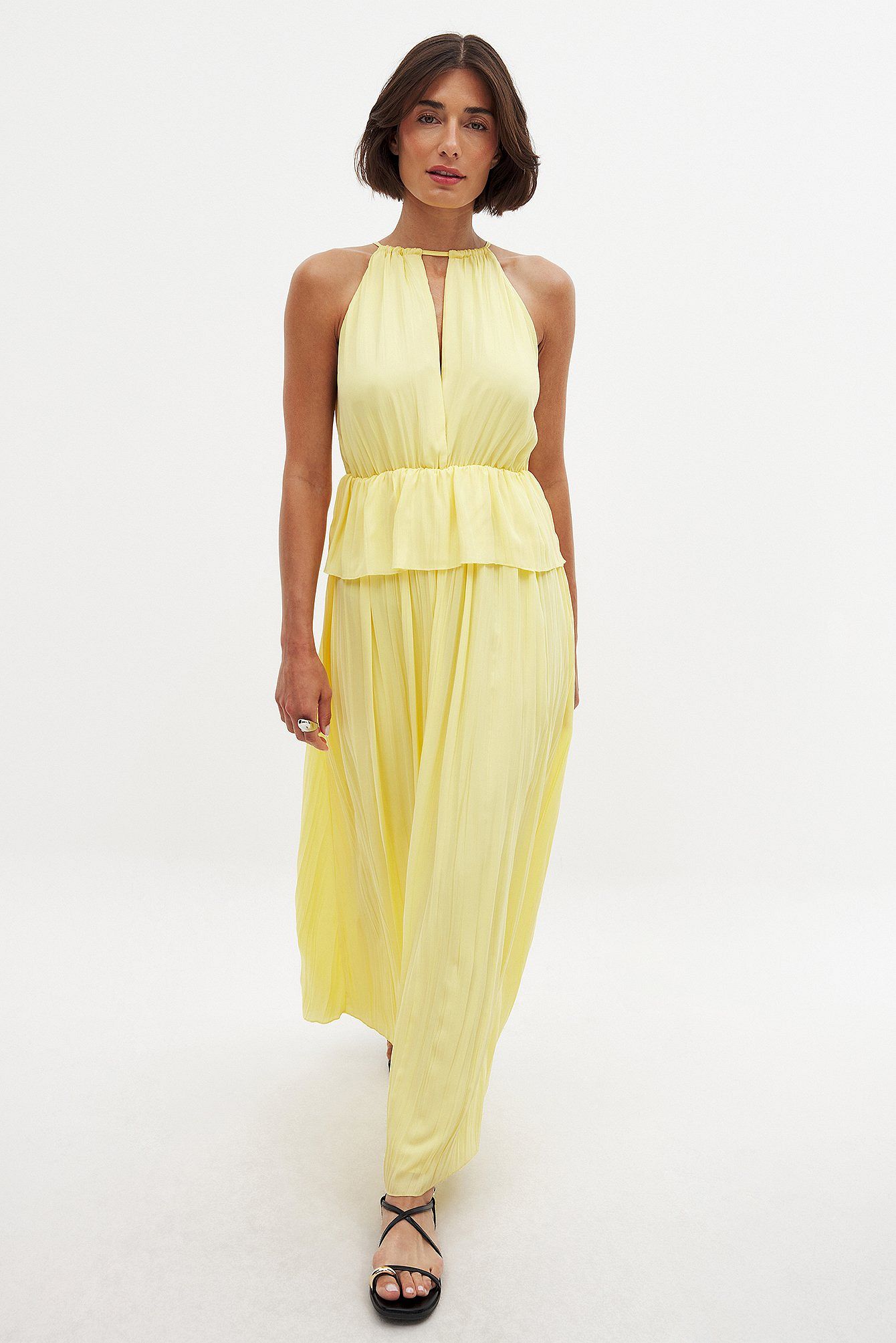 Robe Longue Femme Plissée | Encolure Haute, Dos Noué | Coupe Fluide et Moderne