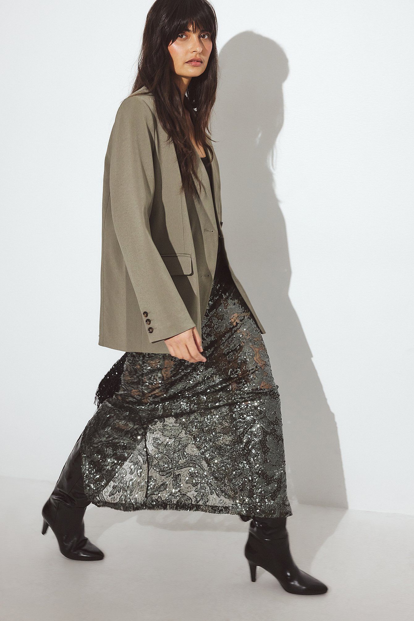 Bottes Montantes Vernies | Bout Pointu et Talon Évasé | Idéales pour une allure audacieuse