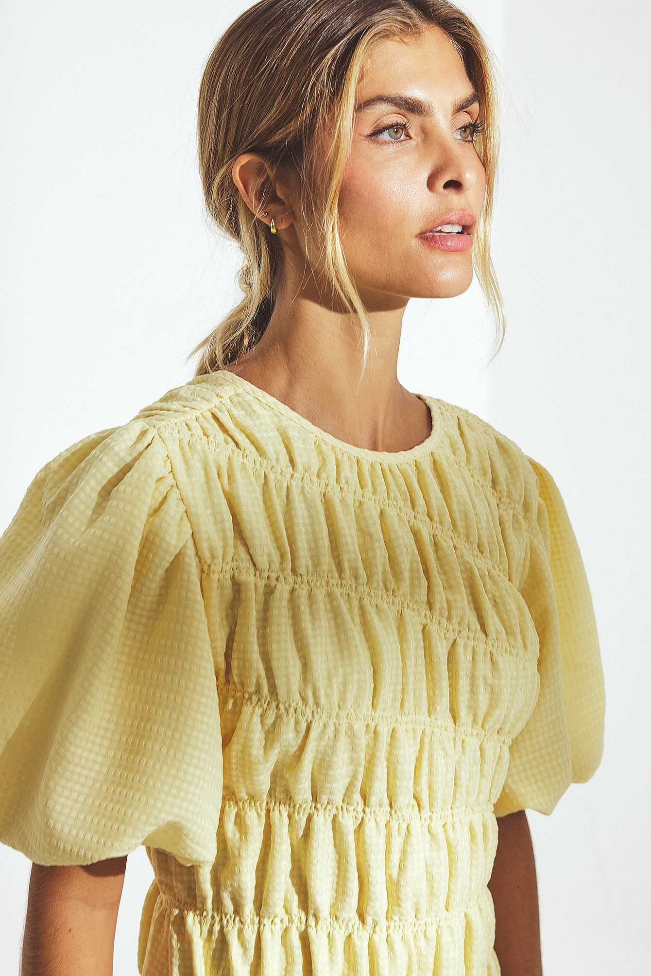 Robe Longue Femme | Effet Froncé & Manches Ballon | Silhouette Aérée & Élégance Moderne